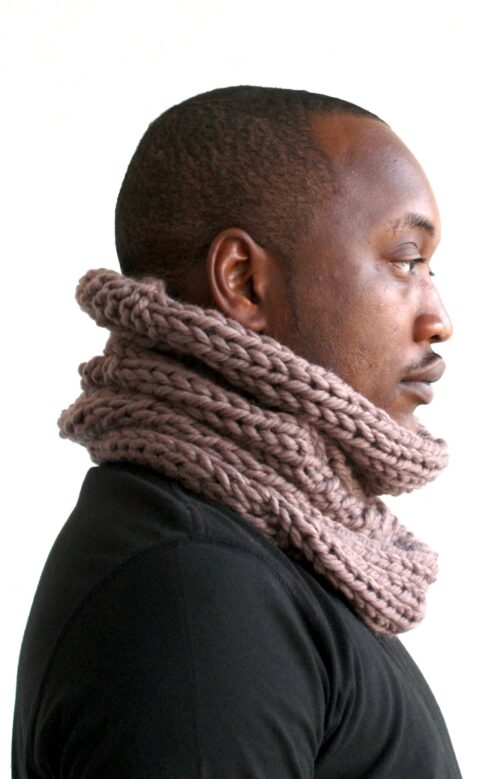 Mauve Neckwarmer - Image 3