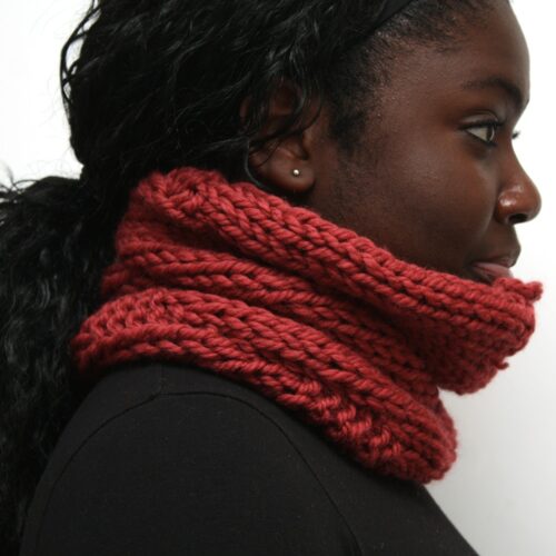 Wine wool cowl