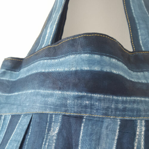 Green Eleko Adire Bee Bag - Image 3