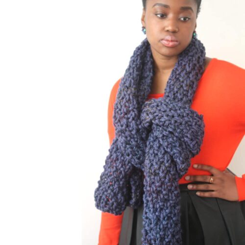Blue Oversized Scarf in a Chunky Knit - Image 8