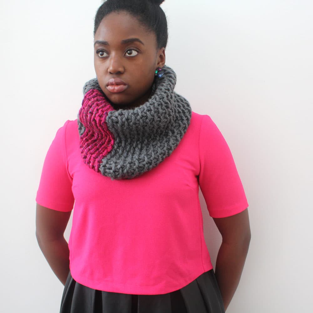 Urbanknit-Pink-and-Grey-Cowl