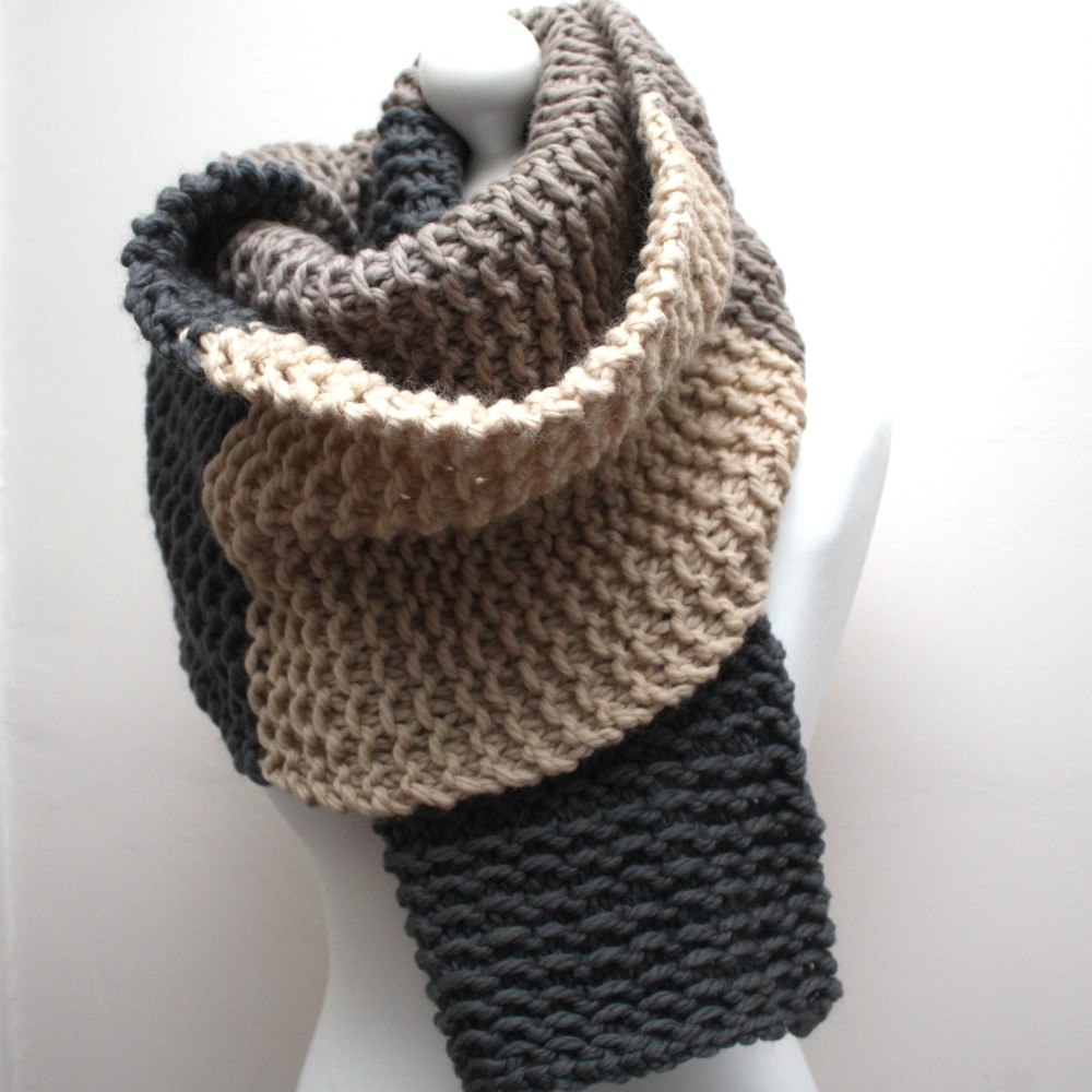 Grey and Cream Chunky Knit Scarf | Urbanknit